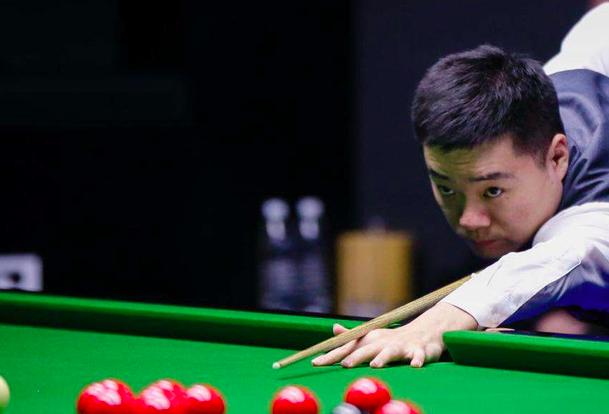 詹姆斯面临 詹姆斯面临